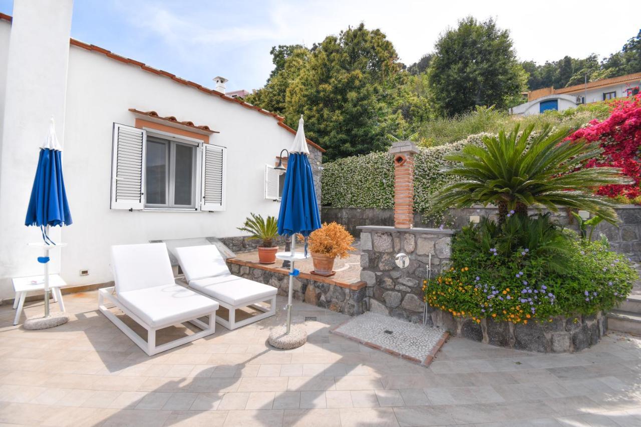 Bed and Breakfast Relais Maison De Charles Ischia Exterior foto